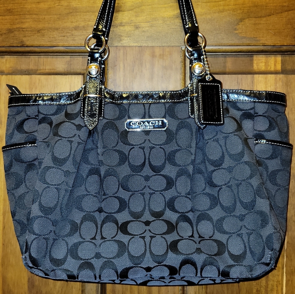 Coach East/West Gallery Black Tote BagF15146 - Picture 2 of 16